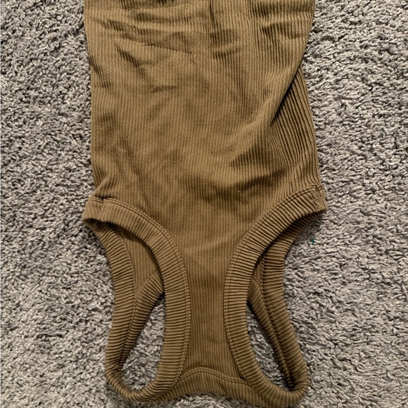 Intimately Free Free People Size M/L Ribbed Brown Racerback Tank Top, Cropped - Picture 4 of 4